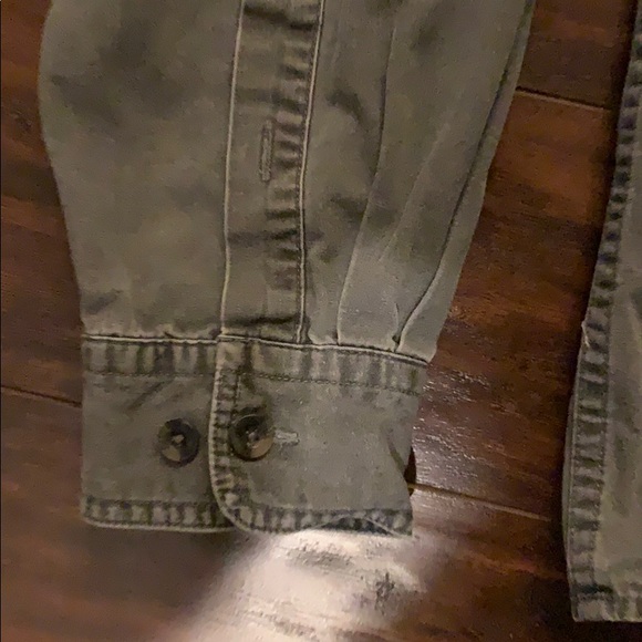 Denver Hayes button up - Picture 3 of 7